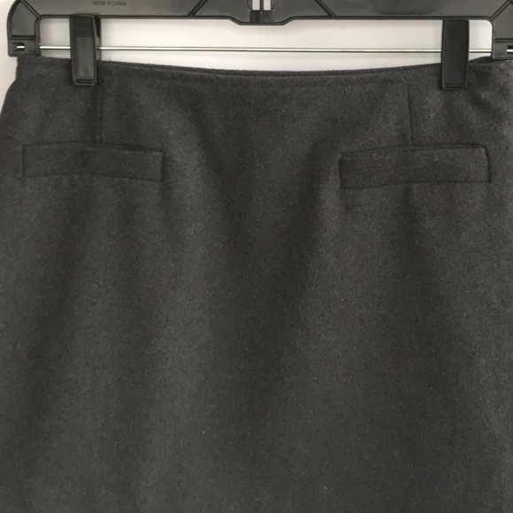 *4/$20* AIQI Dark Gray Mini Skirt - Picture 4 of 7